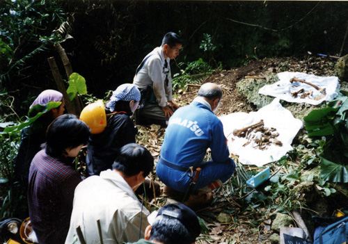 遺骨収集の作業手順の様子25