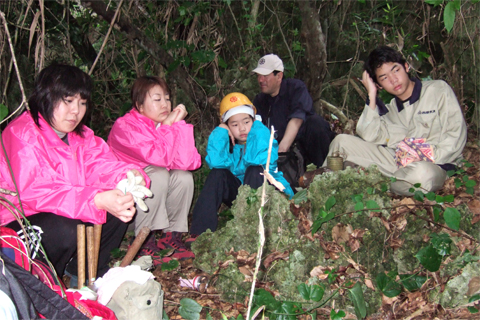 遺骨収集の様子24