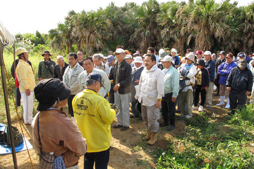 「沖縄県遺族会」遺骨収集の様子27