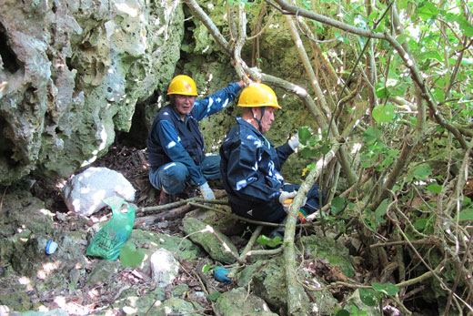 遺骨調査・収集遺骨収集の様子57