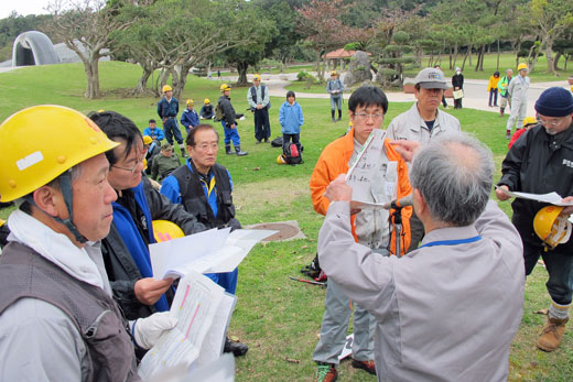 遺骨調査・収集の様子5