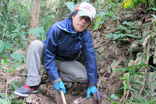 遺骨調査・収集の様子51