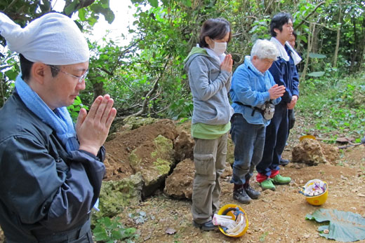 遺骨調査・収集の様子43