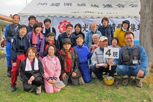 遺骨調査・収集の様子5