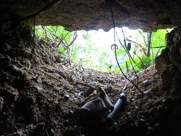 遺骨収集の様子23