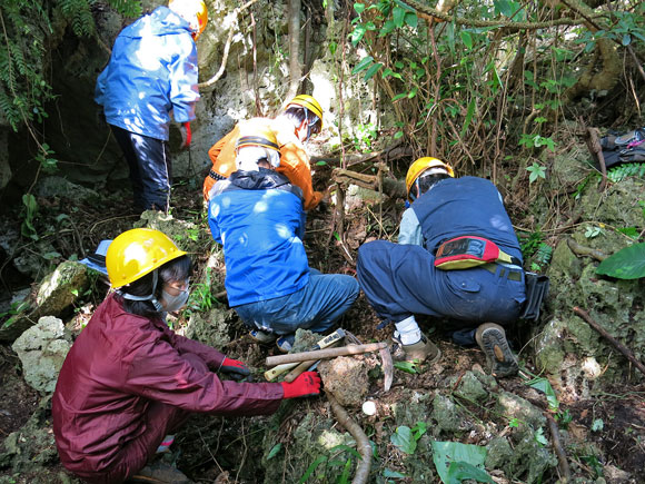 遺骨収集の様子61