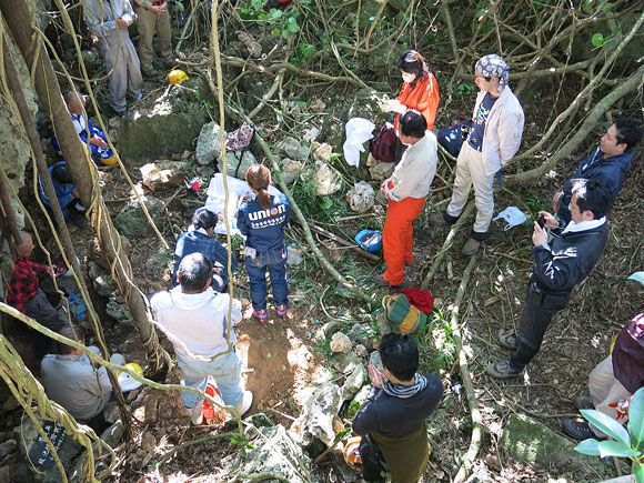 遺骨収集の様子71