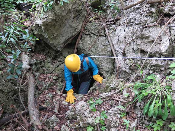 遺骨収集の様子16