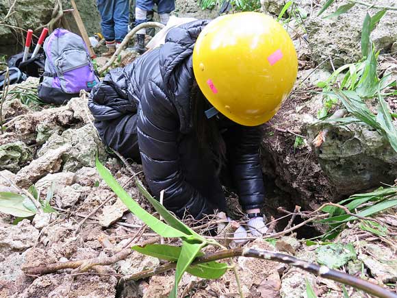 遺骨収集の様子72