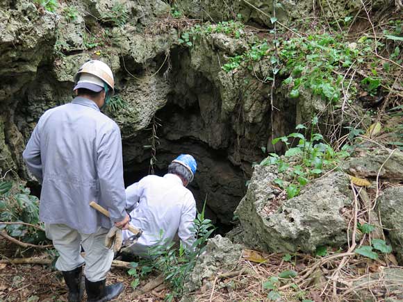 遺骨収集の様子31