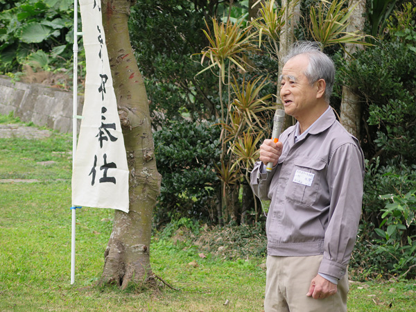 遺骨収集の様子3