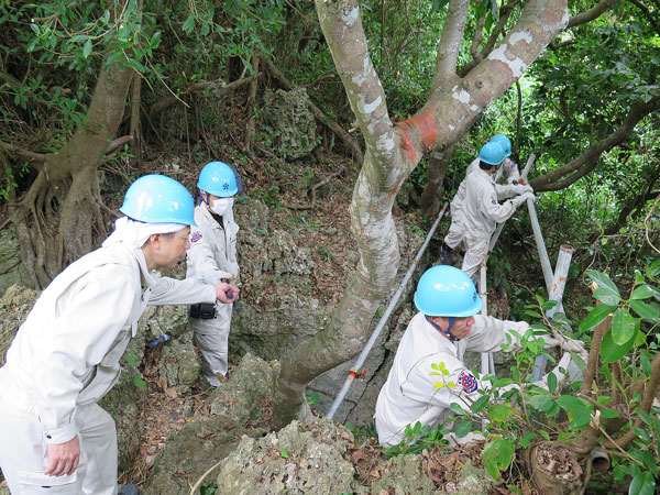 遺骨収集の様子37