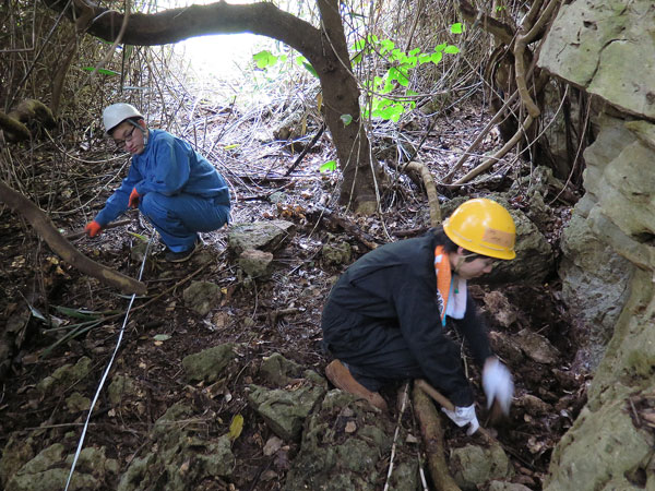 2016年2月20日/遺骨収集の様子 NO.103